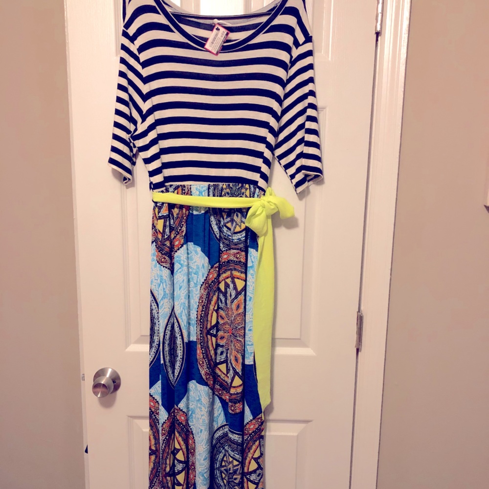 Boutique maxi dress